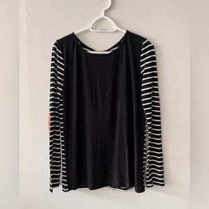 Long Sleeve Stripped Top Black & White